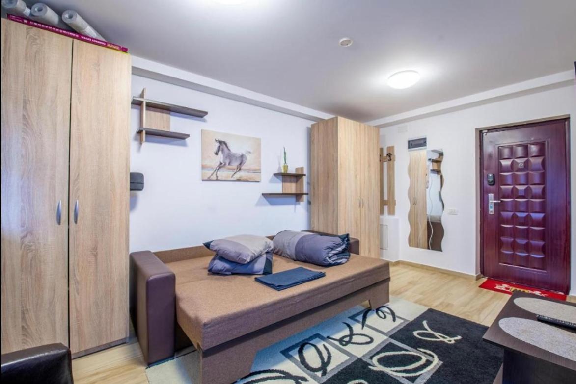 Studio Militari Residence Mr_1 Rosu Екстер'єр фото