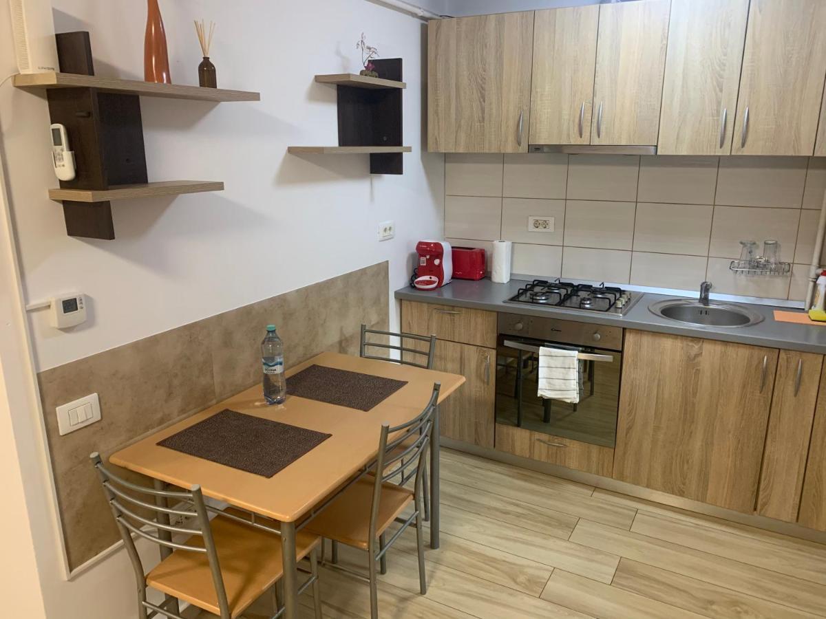 Studio Militari Residence Mr_1 Rosu Екстер'єр фото